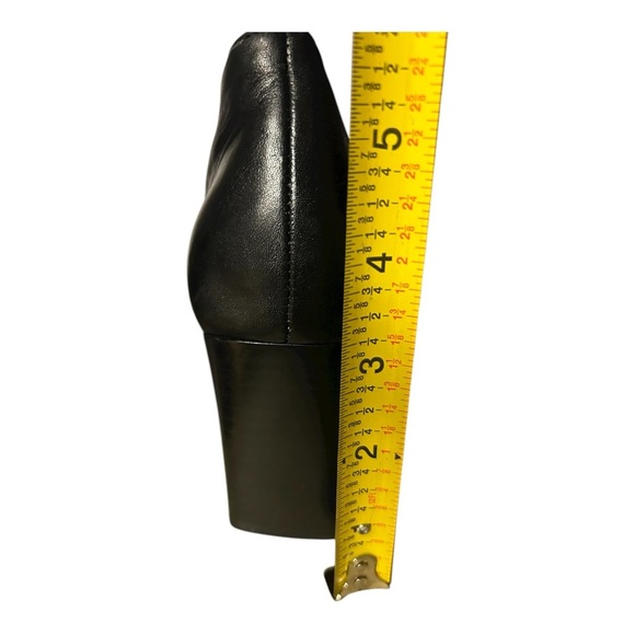 Jennifer Moore Black Leather Ankle Boots Sz 8.5  Pre-loved - Picture 10 of 10